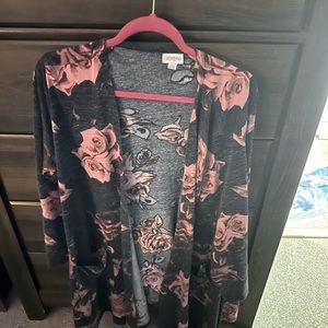 GENTLY USED ROSE PATTERN LULAROE CARDIGAN